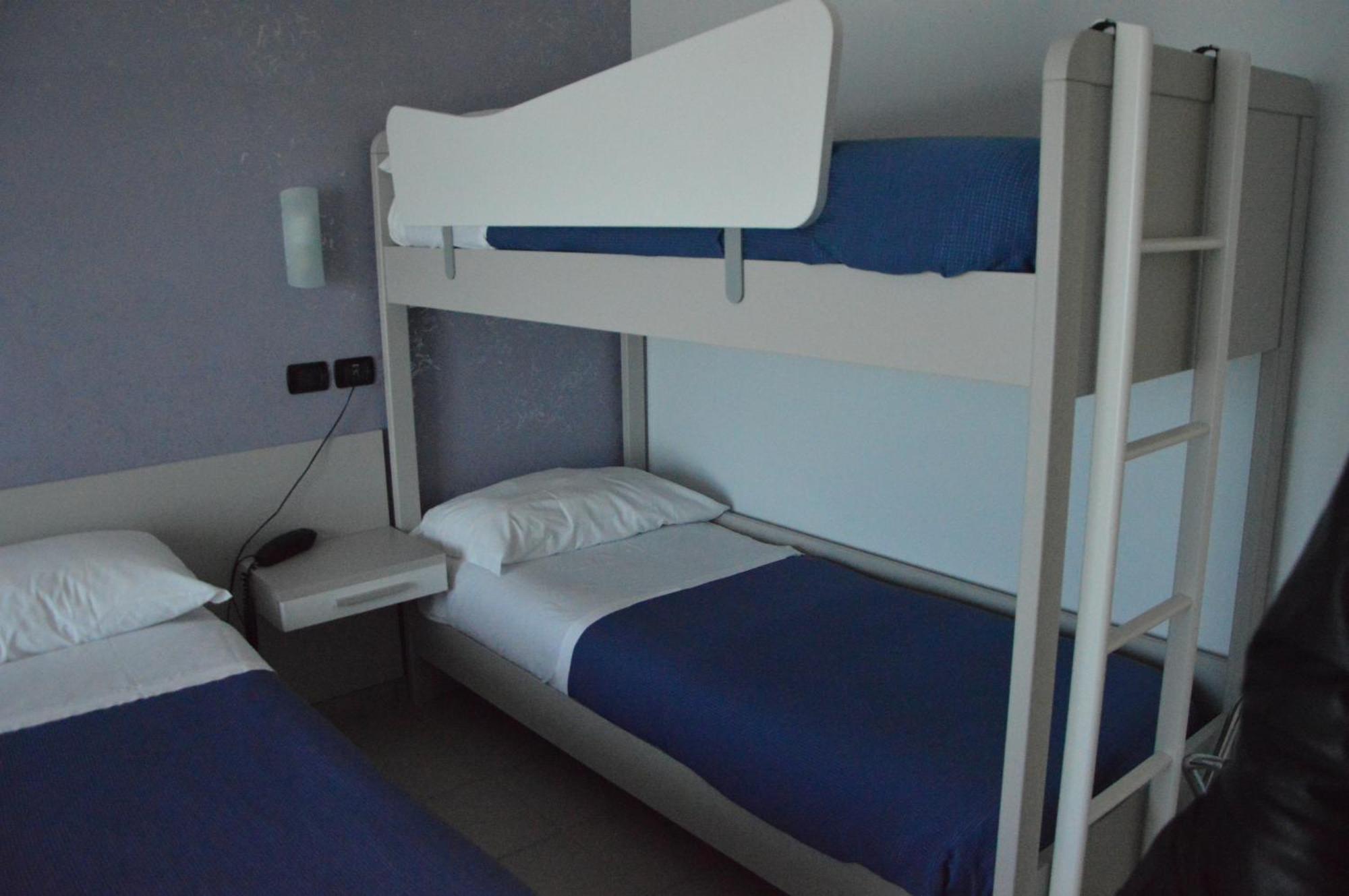Hotel Piccolo Paradiso Bordighera Bilik gambar
